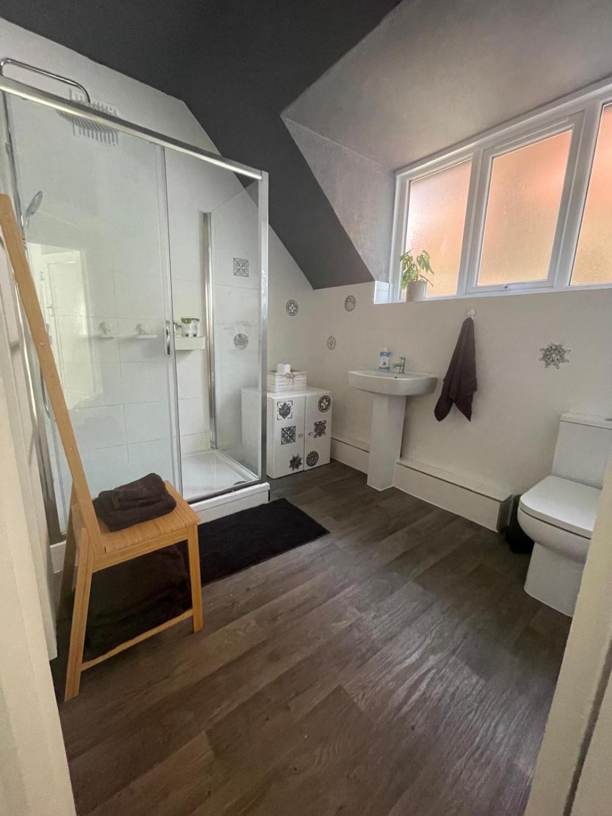 Spacious Double Studio-Style Room أوربنغتون المظهر الخارجي الصورة